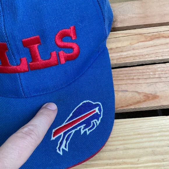 CLEARANCE!  Vintage Twins Enterprises Buffalo Bills Fitted Wool Cap Size 7 1/8 - Picture 6 of 6
